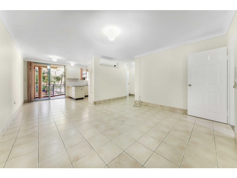 13/6-8 Paton Street, Merrylands NSW 2160