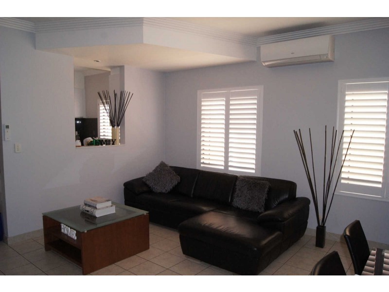 5 HENDERSON STREET, Merrylands NSW 2160