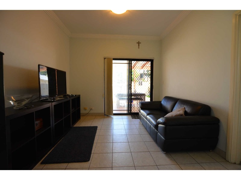 5 HENDERSON STREET, Merrylands NSW 2160