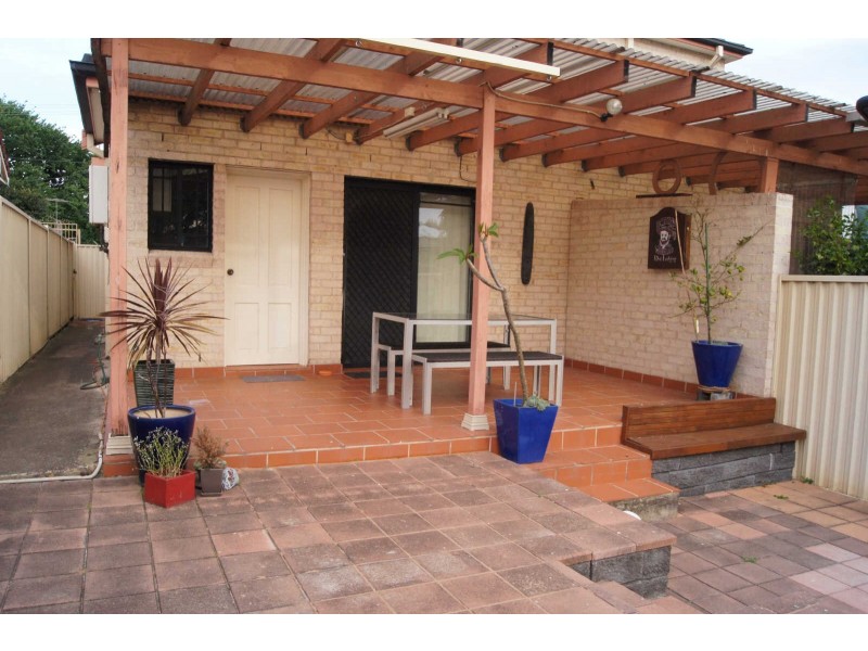 5 HENDERSON STREET, Merrylands NSW 2160