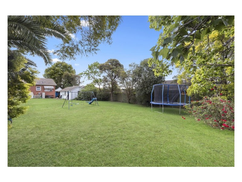 16 Normac Road, Girraween NSW 2145