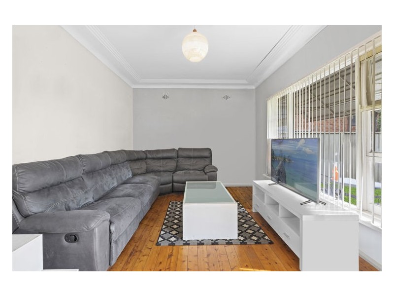 16 Normac Road, Girraween NSW 2145