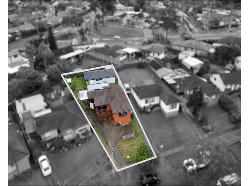 12 Orleans Crescent, Toongabbie NSW 2146