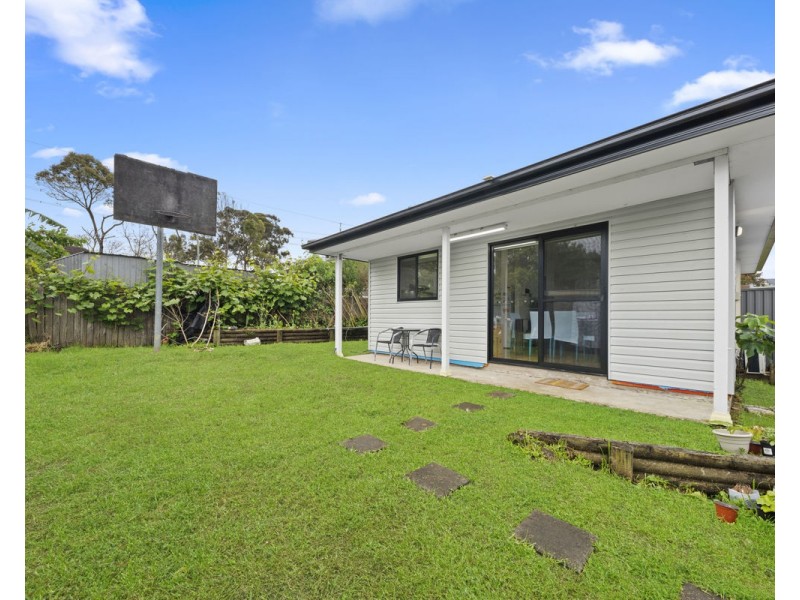 12 Orleans Crescent, Toongabbie NSW 2146