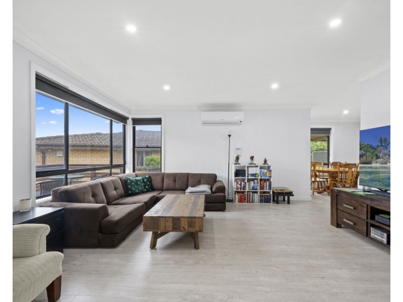 12 Orleans Crescent, Toongabbie NSW 2146