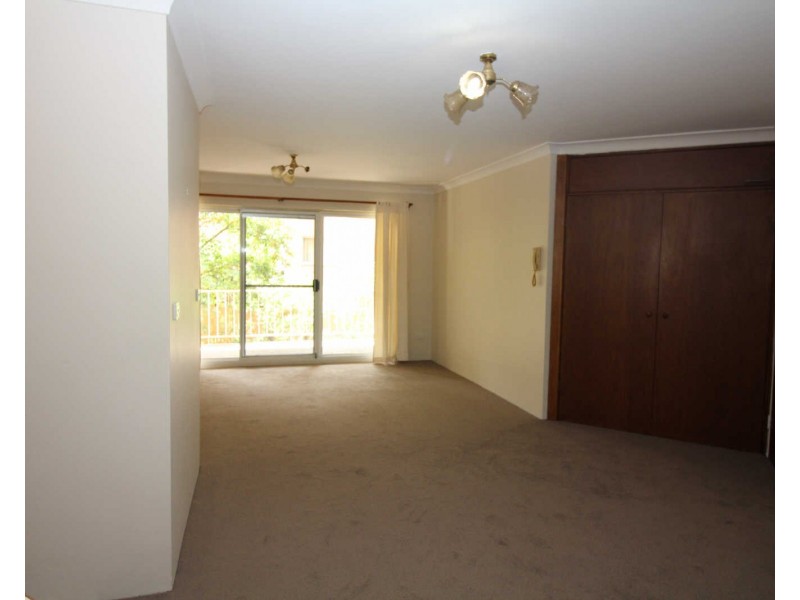 03/37 MEMORIAL AVENUE,, Merrylands NSW 2160