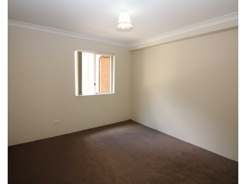 03/37 MEMORIAL AVENUE,, Merrylands NSW 2160