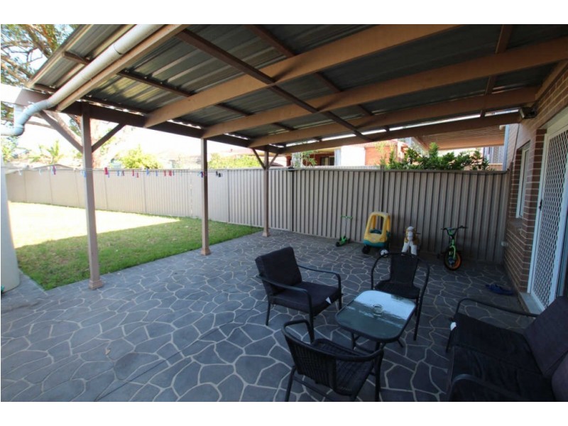 32 EDNA AVENUE, Merrylands NSW 2160