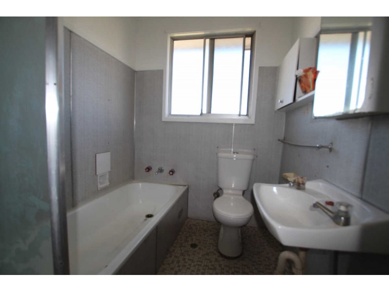 10 DAISY STREET, Greystanes NSW 2145