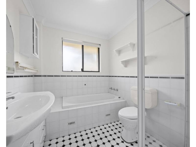 8/3-7 Crown Street, Granville NSW 2142