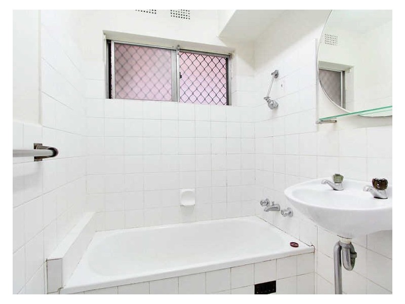 18/22 Newman Street, Merrylands NSW 2160