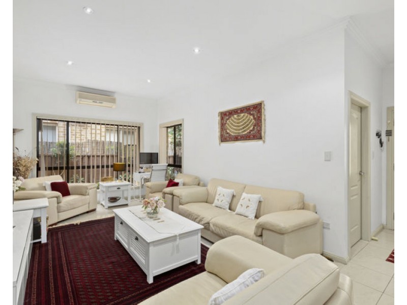 33 McCredie Road, Guildford NSW 2161