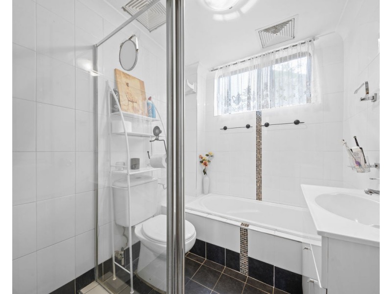 11/4-8 Arthur Street, Merrylands NSW 2160