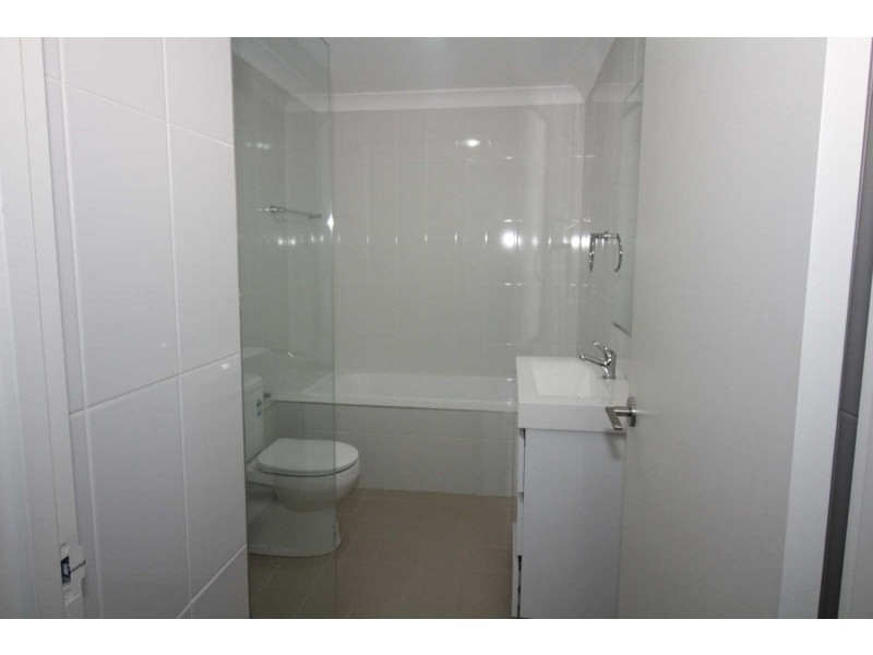 02/5-7 WINDSOR ROAD, Merrylands NSW 2160