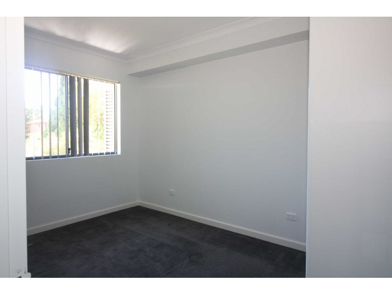 02/5-7 WINDSOR ROAD, Merrylands NSW 2160