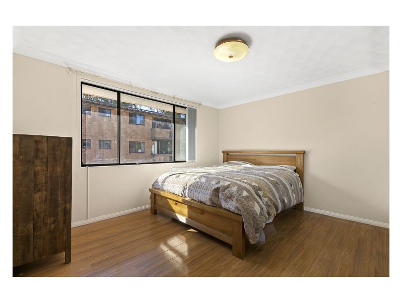 4/28-32 Treves Street, Merrylands NSW 2160