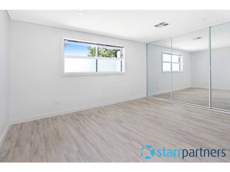 37 LIGAR STREET, Fairfield Heights NSW 2165