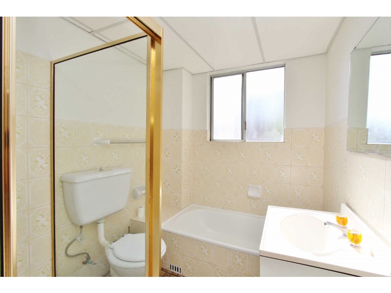 4/18 Sheffield Street, Merrylands NSW 2160