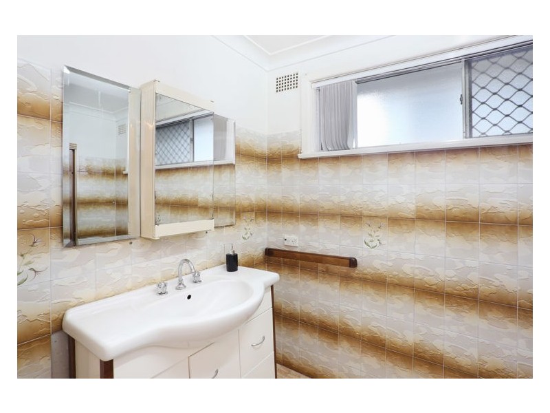 6 Sedgman Street, Greystanes NSW 2145