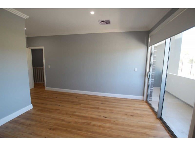 84A CENTENARY ROAD, South Wentworthville NSW 2145