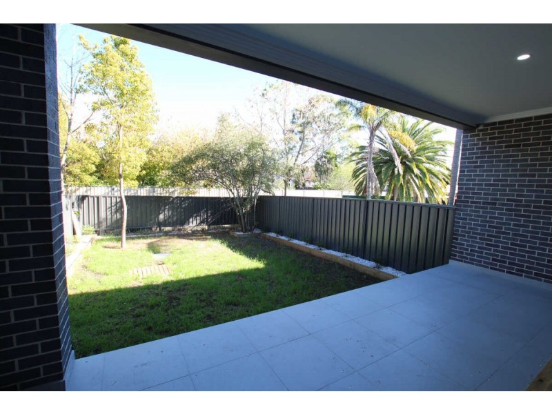 84A CENTENARY ROAD, South Wentworthville NSW 2145