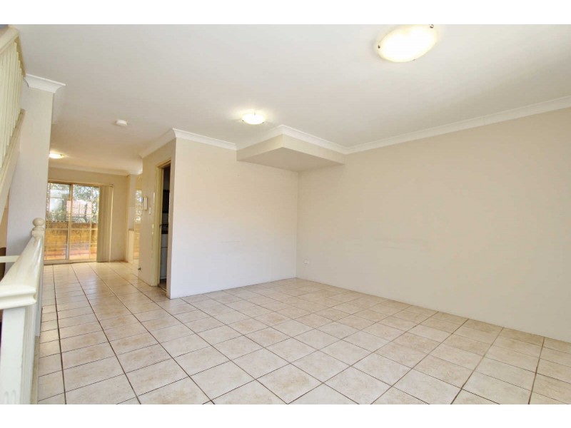03/10 Addlestone Road, Merrylands NSW 2160