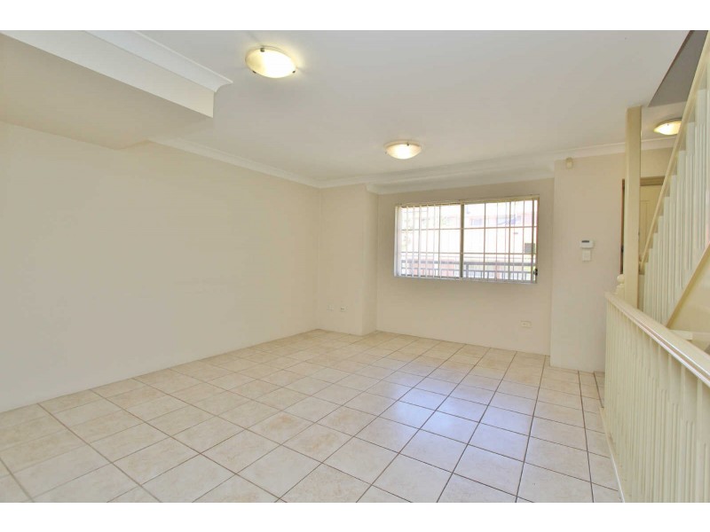 03/10 Addlestone Road, Merrylands NSW 2160