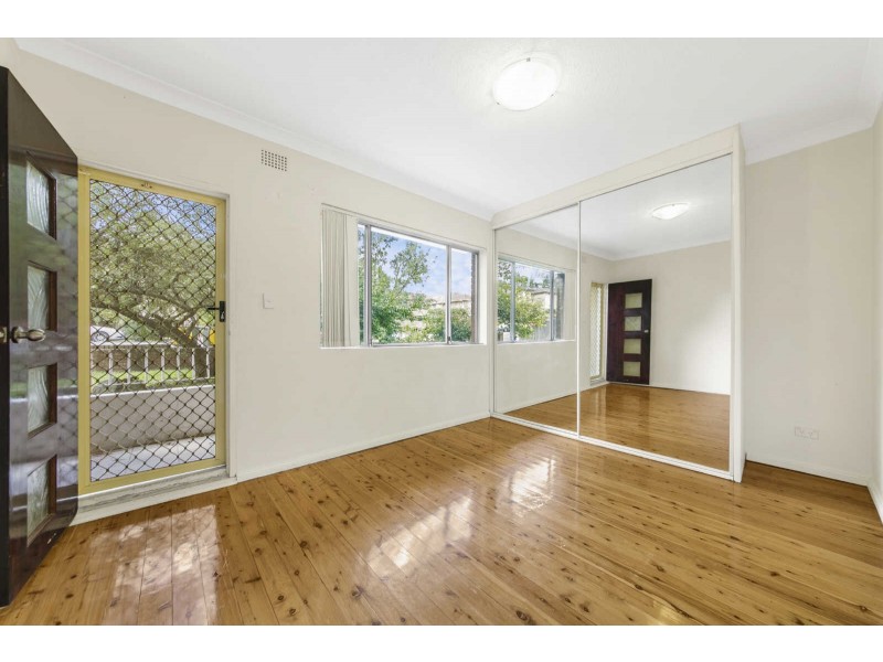 02/22 Sheffield Street, Merrylands NSW 2160