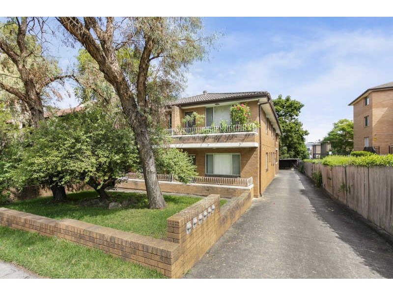 02/22 Sheffield Street, Merrylands NSW 2160