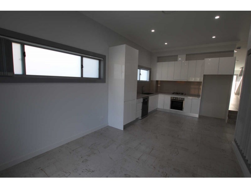 68A HAMPDEN ROAD, South Wentworthville NSW 2145