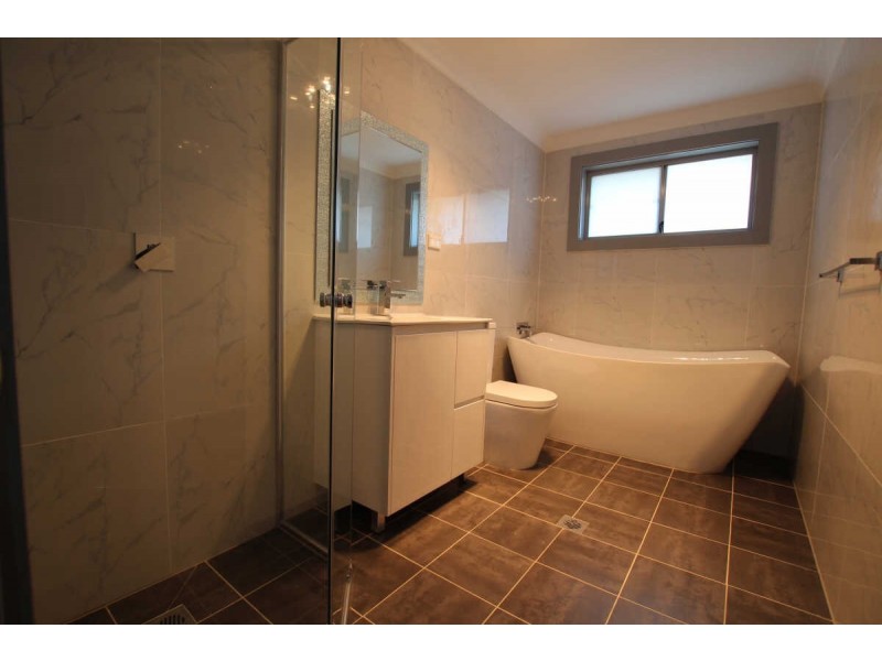 68A HAMPDEN ROAD, South Wentworthville NSW 2145
