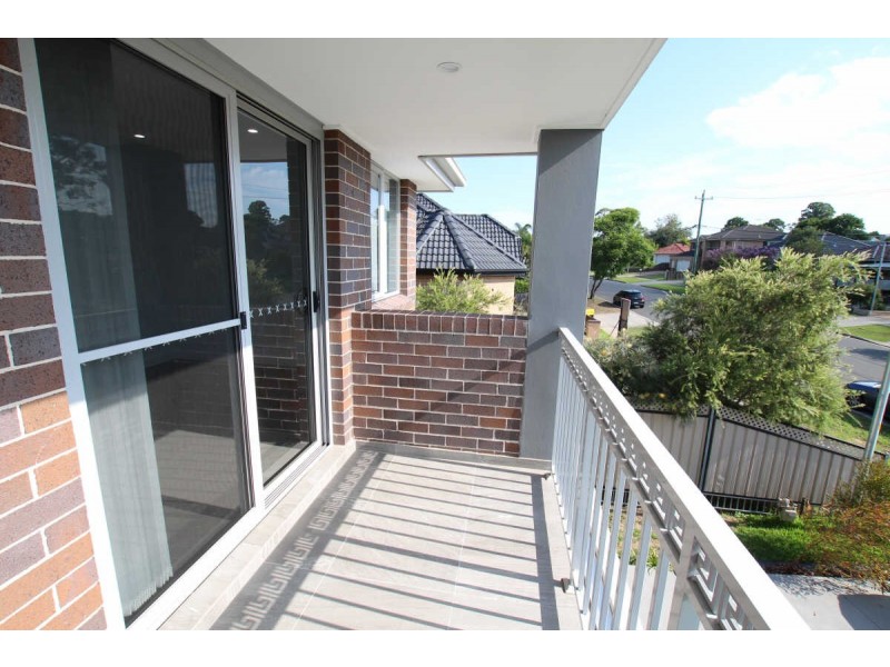 68A HAMPDEN ROAD, South Wentworthville NSW 2145