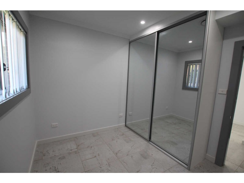 68A HAMPDEN ROAD, South Wentworthville NSW 2145