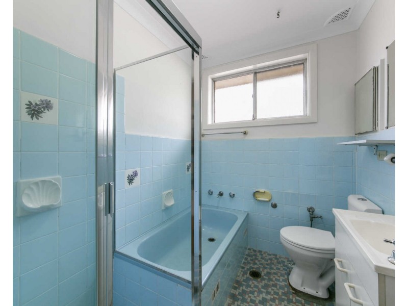 12 Lance Cr, Greystanes NSW 2145