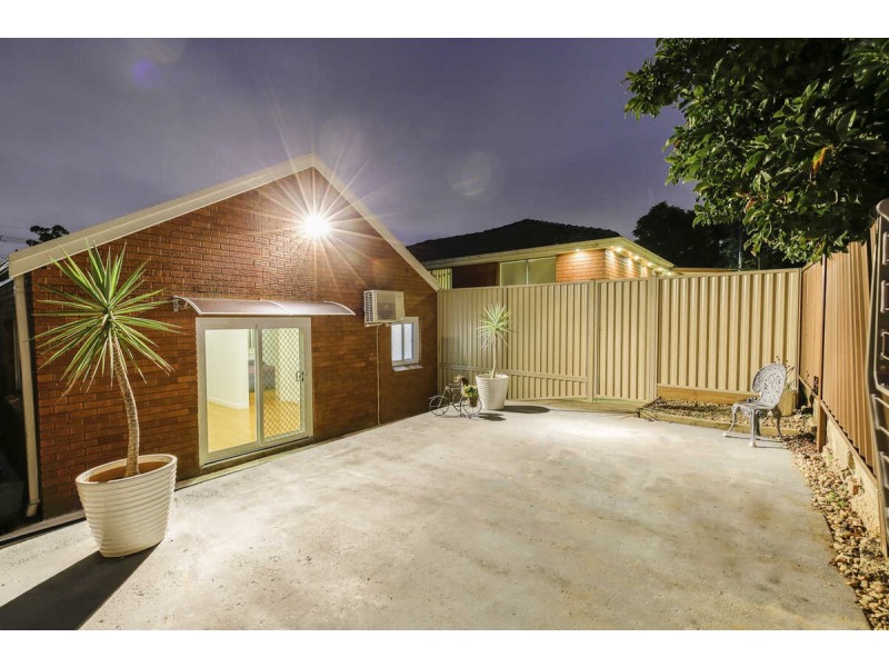 6A DELL PLACE, Georges Hall NSW 2198