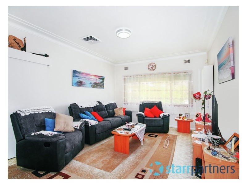 2 Dell Street, Woodpark NSW 2164