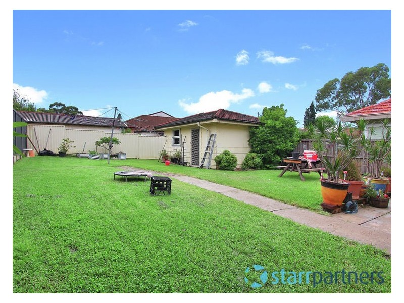 12 Byron Road, Guildford NSW 2161