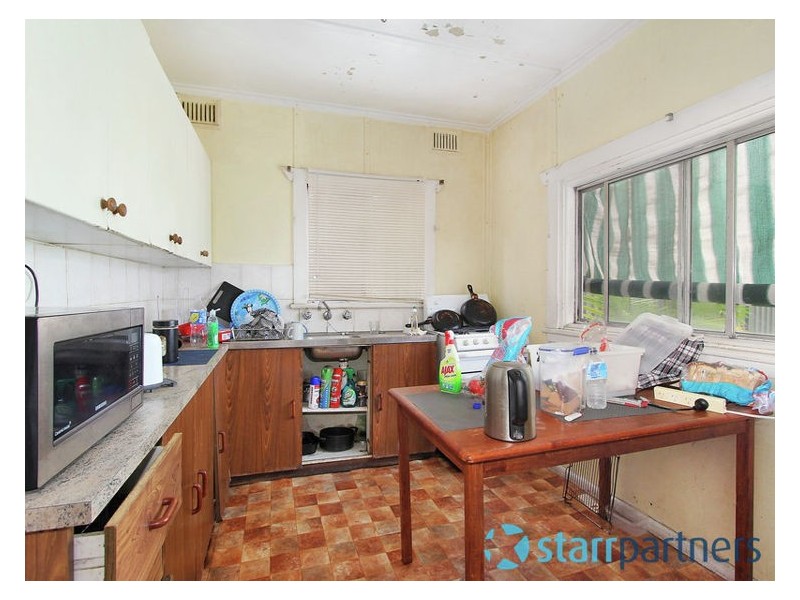 12 Byron Road, Guildford NSW 2161