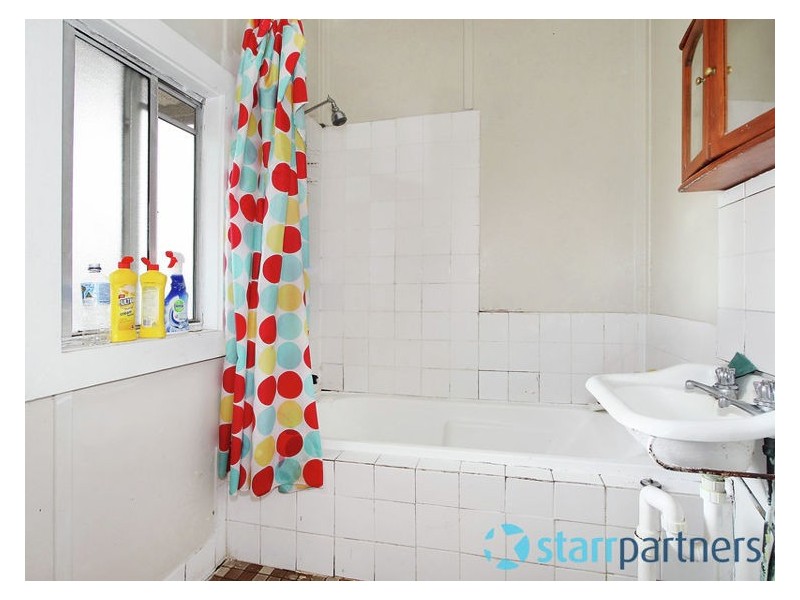 12 Byron Road, Guildford NSW 2161