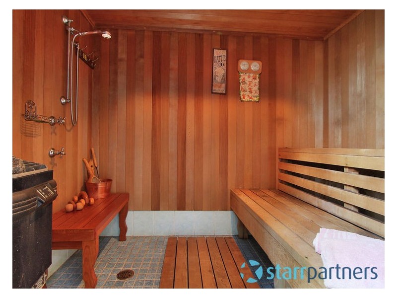 10 White Gum Place, Greystanes NSW 2145