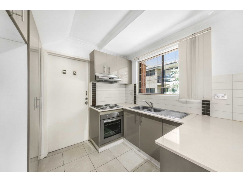 3/11 Torrens Street, Merrylands NSW 2160