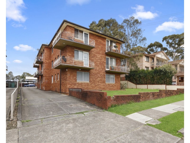 11/8 Calliope Street, Guildford NSW 2161