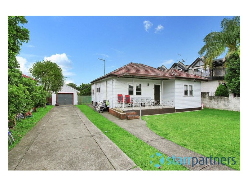 8 Hilltop Road, Merrylands NSW 2160