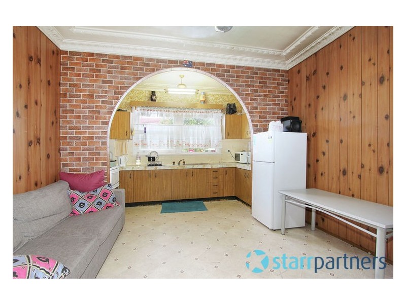 8 Hilltop Road, Merrylands NSW 2160