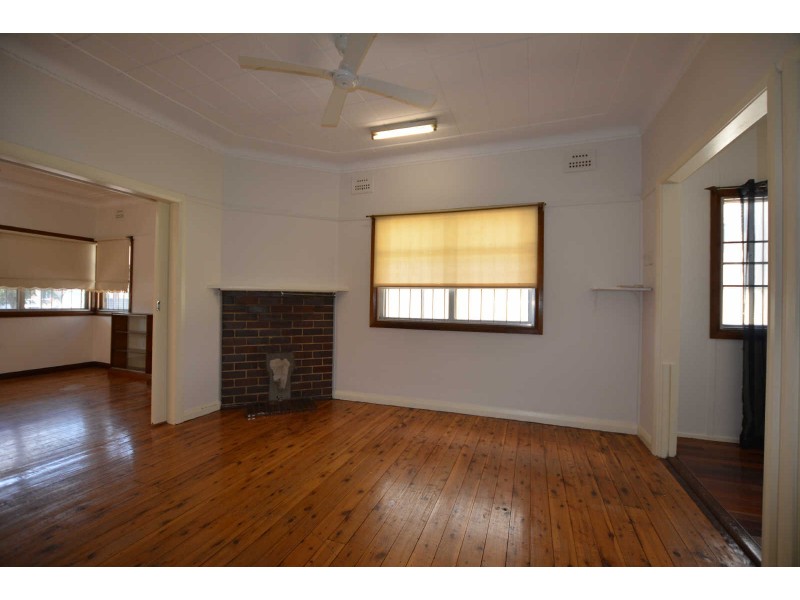 20 PATTEN AVENUE, Merrylands NSW 2160