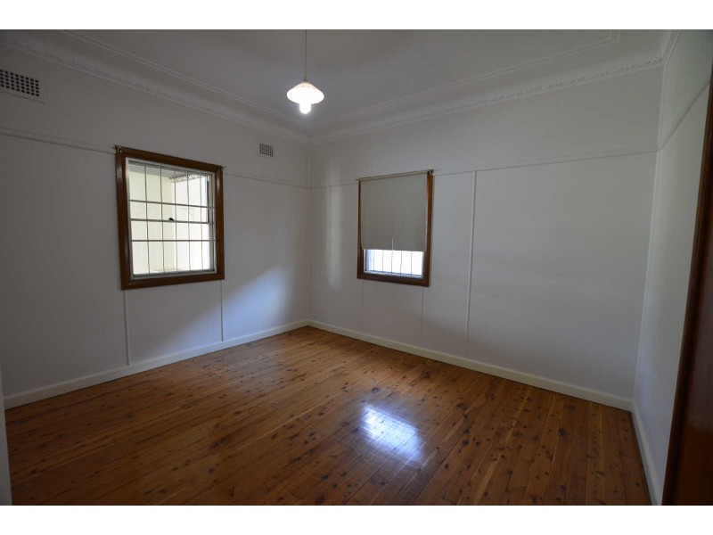 20 PATTEN AVENUE, Merrylands NSW 2160