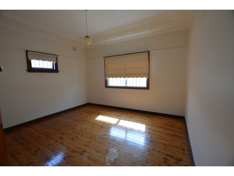 20 PATTEN AVENUE, Merrylands NSW 2160