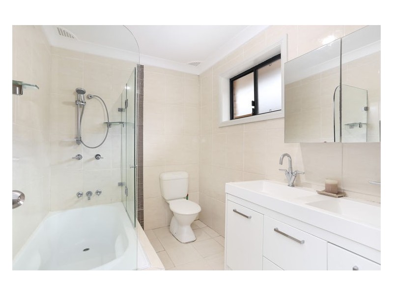 32 Grevillea Crescent, Greystanes NSW 2145