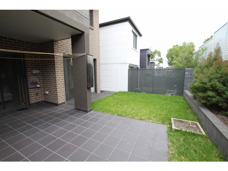 19 Burriang Way, Pemulwuy NSW 2145