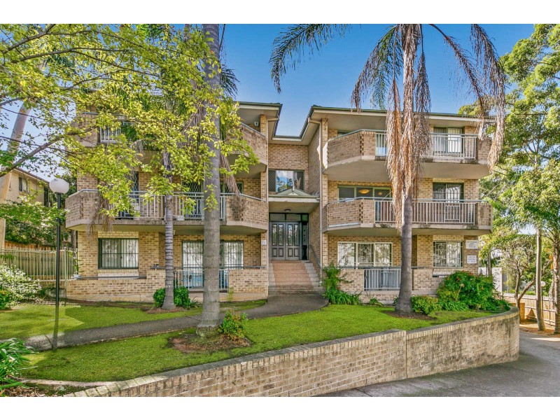 8/3 Crown Street, Granville NSW 2142